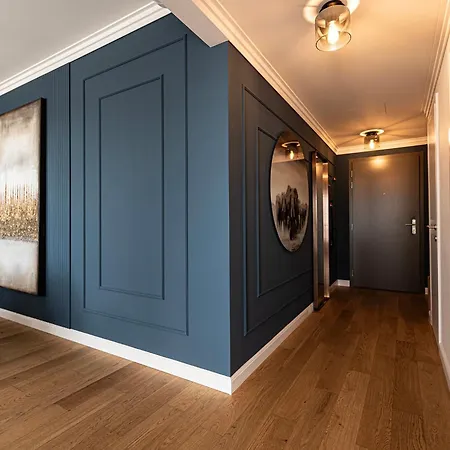 Klingerka Apartment, 25th Floor With Free Parking And View Of Castle And Danube *