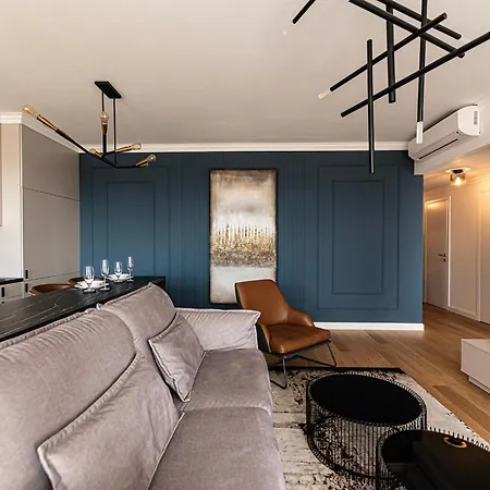 Klingerka Apartment, 25th Floor With Free Parking And View Of Castle And Danube * 布拉迪斯拉发