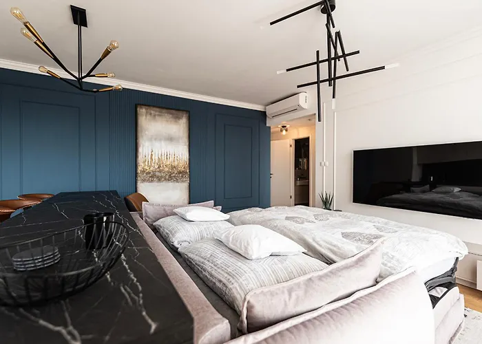 Klingerka Apartment, 25th Floor With Free Parking And View Of Castle And Danube Apartmán Bratislava