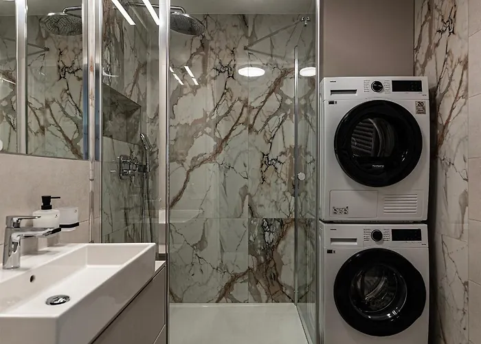 Apartmán Klingerka Apartment, 25th Floor With Free Parking And View Of Castle And Danube *